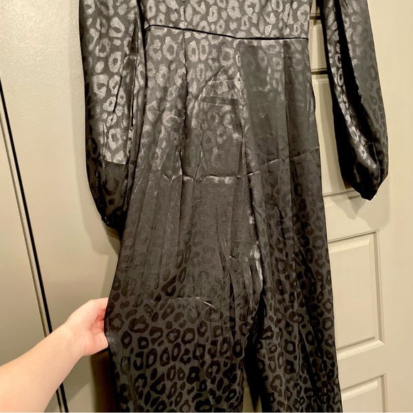 Missguided Cheetah Satin Jumpsuit - Picture 11 of 11